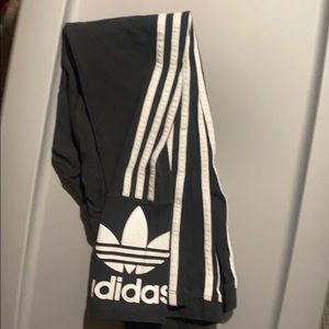 Adidas leggings (SOLD!!!)